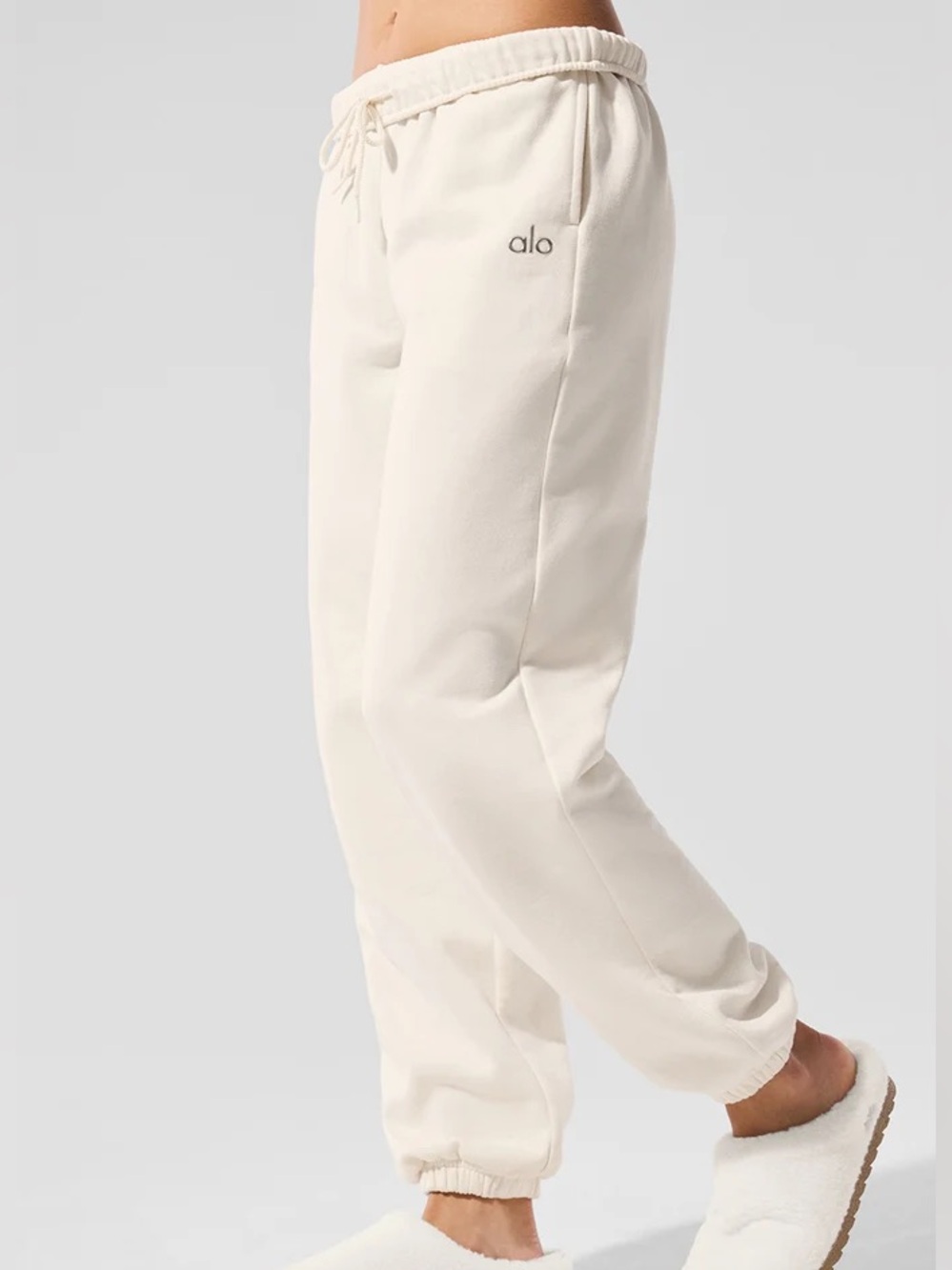 ALO Yoga Ivory Accolade Fleece Jogger Sweatpants